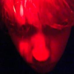 Hi, my name's Declan. I'm an artist, screenwriter, moviemaker, and musician. I love comic books and music and food.

movie reviews @blurredfilmdec