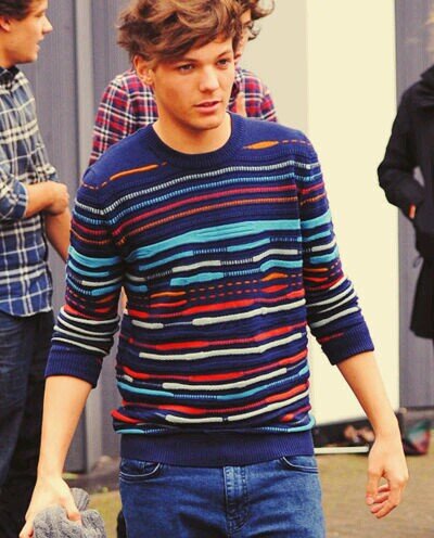 louisisrugid's profile picture. SAVED ACCOUNT PLEASE FOLLOW @weakforhoran! GOAL IS 2K. I FOLLOW BACK JUST ASK. GO GO GO FOLLOW FOLLOW FOLLOW