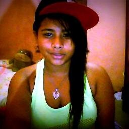 Complicada e imperfeitinha... Dona da verdade e guerreira, essa sou eu..