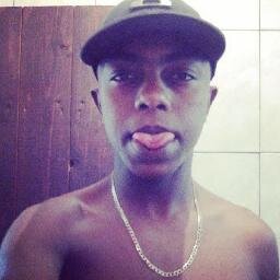 Face.!  http://t.co/y4AB6IkeyK…