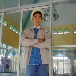 hadapi semua dengan senyuman :), tidak ada yg sulit jika kita mengerjakannya!! :) dan bersedih lah ketika kita melakukan kesalahan :), pencapaian akhir yg indah