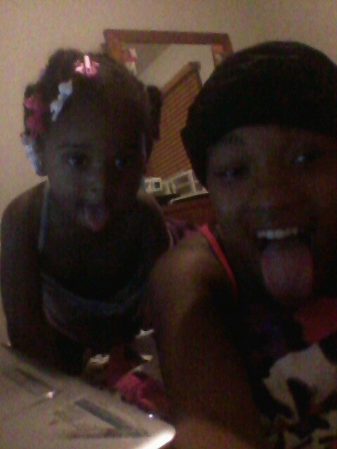 ResseGetMoneyy's profile picture. follow mee on IG : brownskinnyshorty
kik mee :brownskinnyshortyy
textt meee :
Get moneyyy