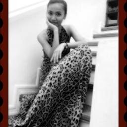 ♕ A bashful, sly and sensitive girl. Loves daydreaming. I love God and my family. Love me, Hate me- its all up to you. ♕