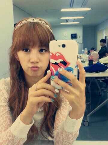 박초롱 | 03 Maret 1991 | Leader Apink | Oppa @JongWoon840824 | Single!