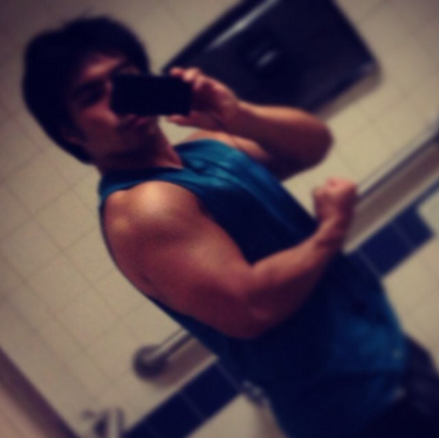 maku_078's profile picture. My party'n is done in the gym, where my beer is my protein shake, shot is my pre-workout, the buzz is my pump and the pain the next day is my hangover