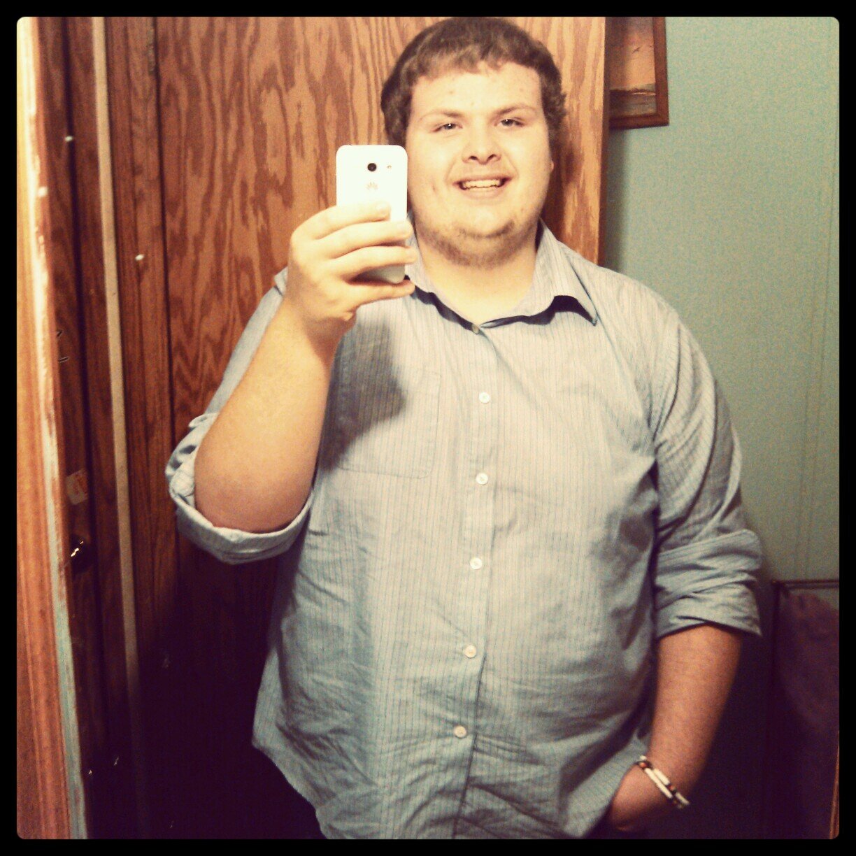 hey guys! my name is josh and i am 19.i am a laid back guy that loves making new friends, xbox, and the great outdoors :)