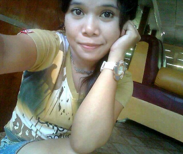 Nma sya Marny,Umur sya bru 17thn.asLi bugis.tnggaL d Makassar•••☺Fens bangeT sma oLga syahpuTra...tlp 087841177541