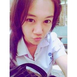 สวัสดี สวัสดี * เราชื่อสารทจีนส์  (จีนส์) ♥   คุยได้ไม่หยิ่ง ฟอลโล่กันเยอะน๊าาาาาา ((:   แอดเฟสได้น้าhttp://t.co/CLWUOcuH