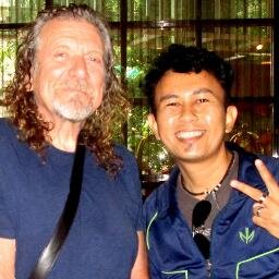 Graphic Designer,
Public Servant,
Lecturer
& Rock N' Roll Lovers..!!!