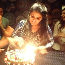 FUN LOVING GIRL WHO LIVES LIFE TO THE FULLEST !!!

http://t.co/k4biJdqyPz