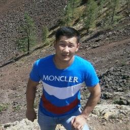 Спорт сонирхогч, БТДС-ын төгсөх курсын оюутан