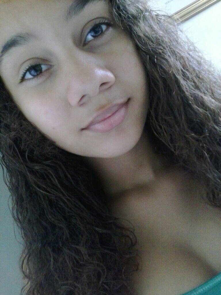 sweet,4'11, fuck the bio just follow me thanks (^_^)