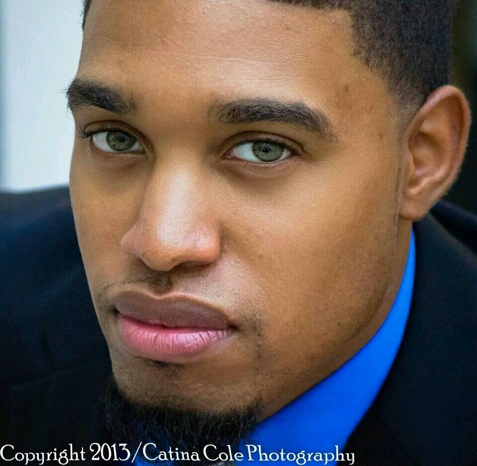 Model, Biker, Mechanic, Student Pilot. They call me #Superman. Watch me do this.  Follow me! #TeamLightSkin #Leo