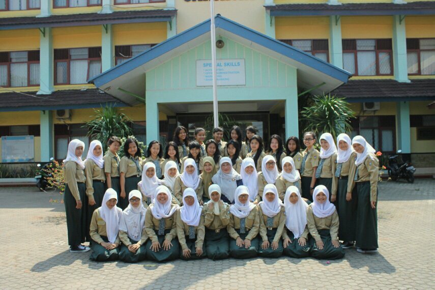 37 SISWI ~ KEEP SOLID AND FIGHTING ! ~ CALON WANITA SUKSES !