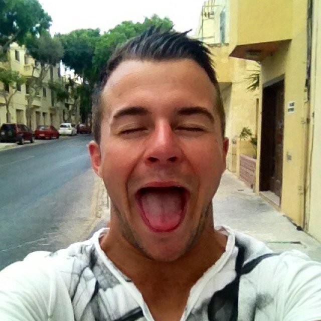 maattsmiith's profile picture. life is a beach, im just playing in the sand