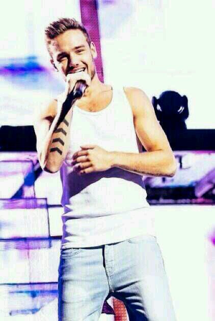 Liam payne is PER-FECT i am so proud of all of the boys they mean the world to me!!! i follow back :)