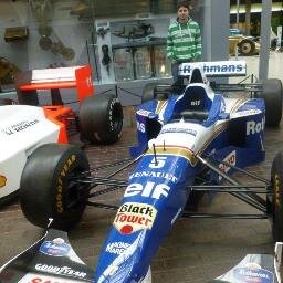 Twitter follower, footballer, bowler, delivery installation engineer. f1 fanatic!