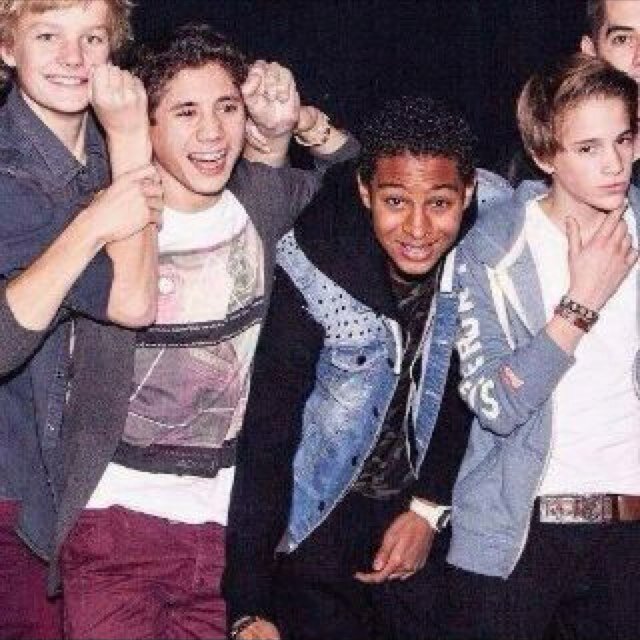Gemaakt voor en door Mainiacs WE ♡ MAINSTREETT XX