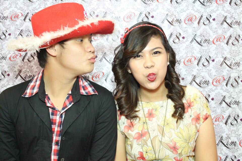 is inlove with the eighteen year old BOO :)