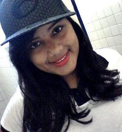 Tenho 14 Aninhos , Adoro Jogar Handebol , Gosto De Sair Com Os Amigos , Curto Funk ...