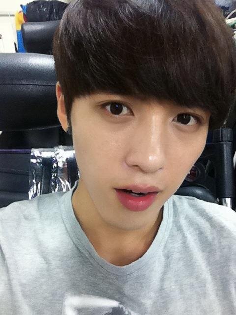 안녕, 나는 최 민호.
만나서반가워요 :)
mention for followback