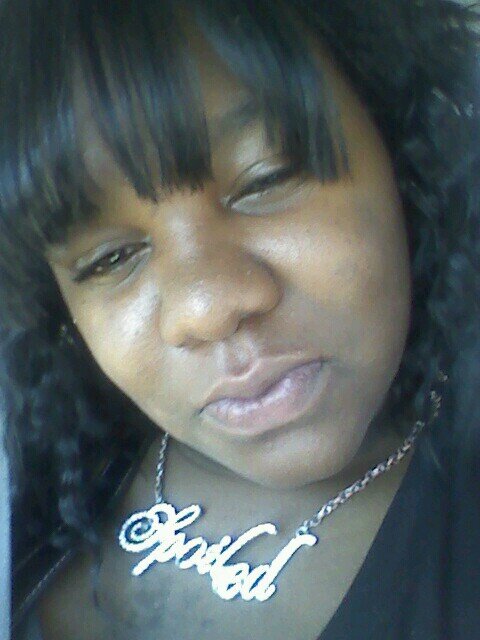 What's up this your girl shalonda yes I'm engaged and yes I'm pregnant with my first child.....
