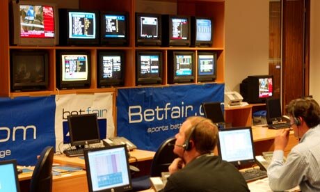 Lay horses professionally by applying cutting edge information via our unique service. Visit our website: http://t.co/4lrkK36Ktn  for latest results & profits