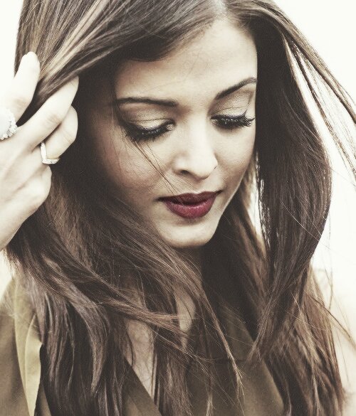 AvaAvoli's profile picture. 