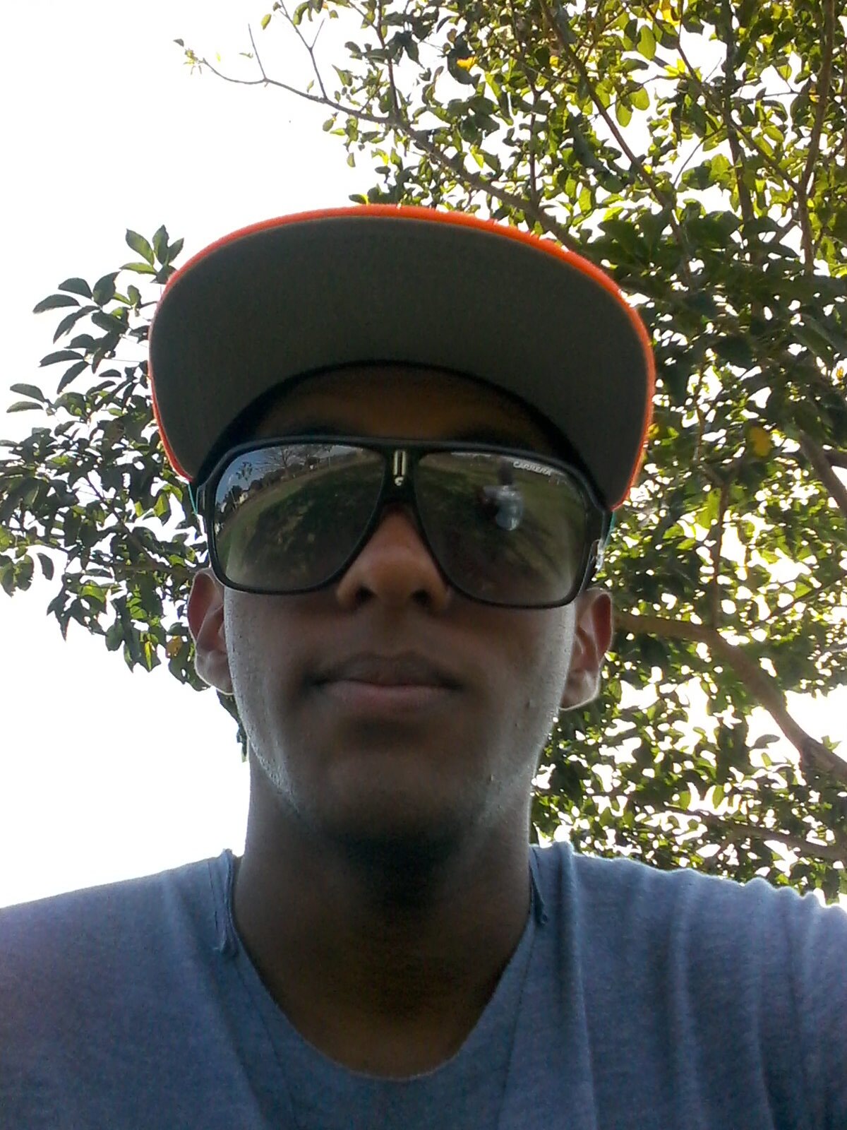 Sorria, mesmo sem estar sendo filmado. (8)