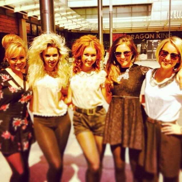 Met the girls at Soccer Six Bolton 2013. We'll always love you 21! #MunchkinsForever xxxxxx