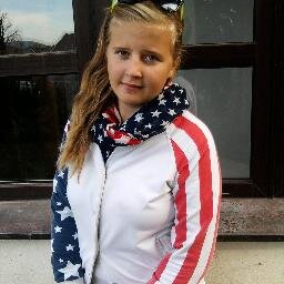 Hi :)  My name is Sára.I´m 13 years old.  Love Justin Bieber. I am Belieber problem? ;)