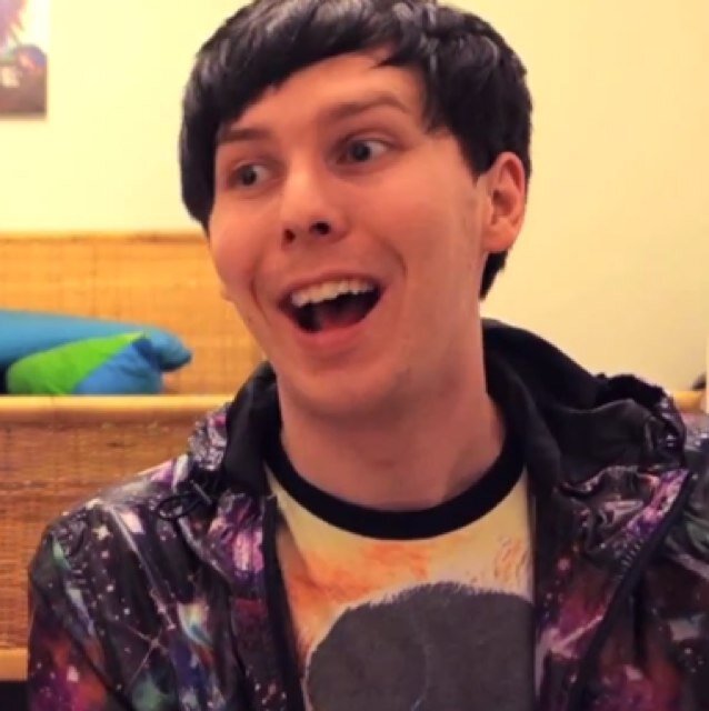 totalphanatic's profile picture. heeeeeey free follow ~ follow @yourebatman? if you want i mean ill give you icecream
DONT FOLLOW THIS ACCOUNT PLS