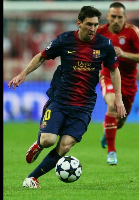 Loving life!! Fifa champ(sometimes) Forever Barca fan! I follow back !