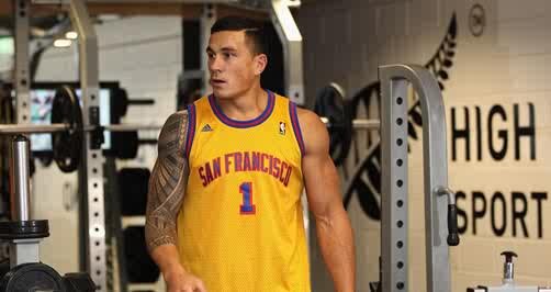 Delopee's profile picture. ALLAH! I love islam and love throwing a rugby ball around. ALLBLACKS!