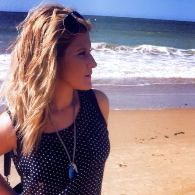 bea_escriva's profile picture. Generacion del 90. Enfermera militar. Actualmente sin nada y con todo; y por supuesto, con muchas metas y objetivos en la cabeza! Tiempo al Tiempo =)