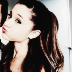 arianaginutil's profile picture. aq qnd tive block no @arianainutil