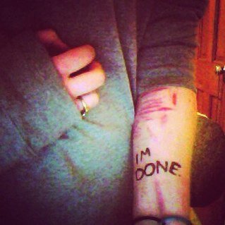 15 | selfharmer | broken .. 3days clean | @officialmadband |@OneDirection |