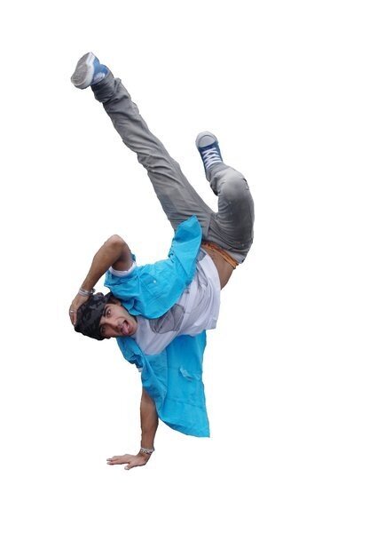 Profesor de baile moderno en el gimnasio coliseum de alicante, campeón de hip hop en el campeonato costaflava de valenncia, componente del ballet naracé!