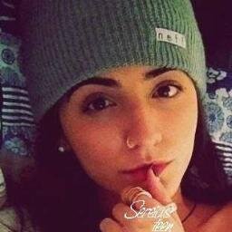 Ela é a pequena dele , e Ele é o bebê dela .  Ninguém pode voltar no tempo e fazer um novo começo.Mas podemos começar agora e fazer um novo Fim.