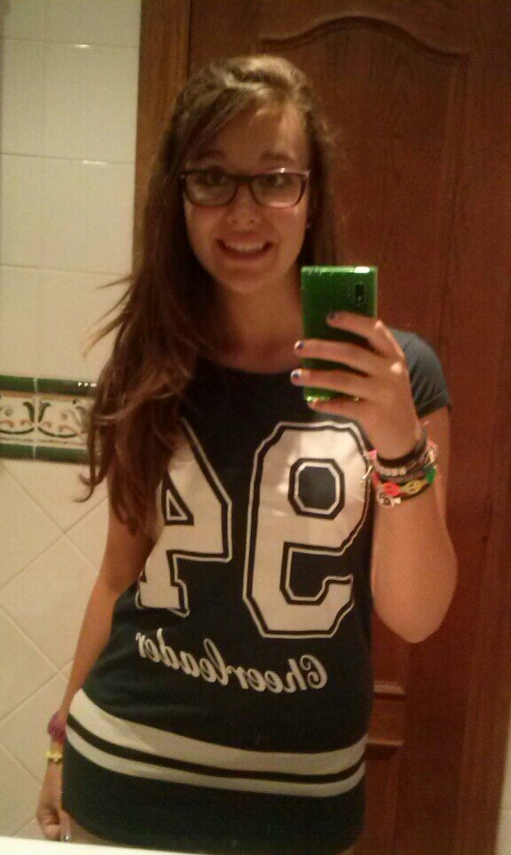 Palomar y antiwally con orgullo. Por mis primas mato Señorita ^^ Buscando a su doble...  Te vuic ♥ Cody Simpson Sum 41 Melendi Mago de Oz ♪