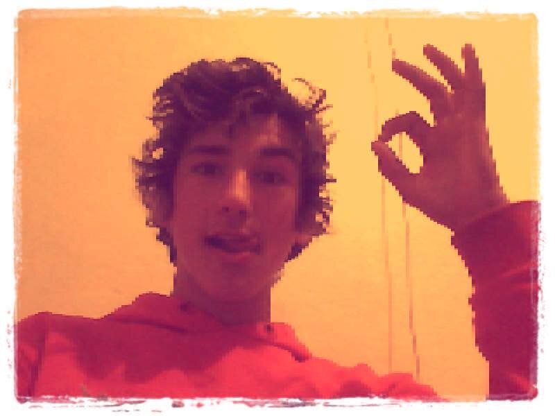 @ClubeFollowBack Sigo de volta