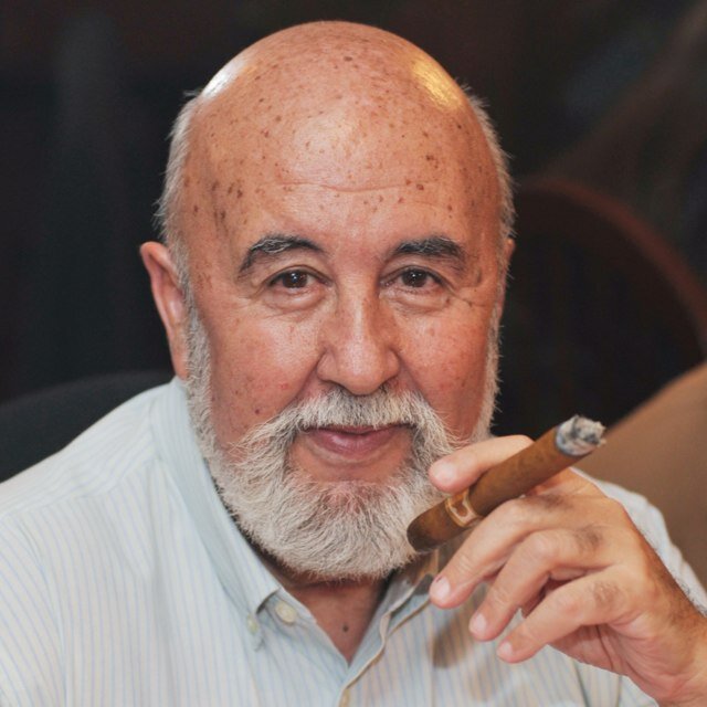 Periodista. Experto en relaciones internacionales. Aficionado y catador de cigarros. Premio Habano de Comunicacion 2021