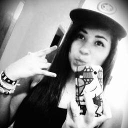 siim sou fã do biba com orgulho. Justin B. and Tay S.