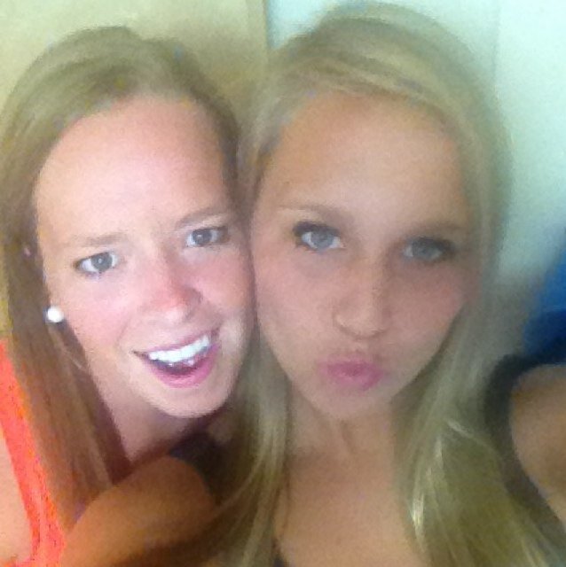 LIZAAAAAAArd's profile picture. KKG U of M • The bubble