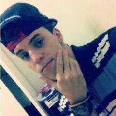 That's what you get when you let
your heart win, whoa
I drowned out all my sense with
the sound of this beating
