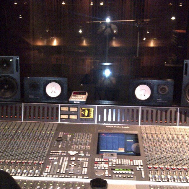 Producer|Engineer| worked with Ricky Roza,Trina,Brisco,Veronica V of YMCMB, Nino Brown of WeTheBest, JW of CTE and many more| Bbm 2A80A3C7| IG:Mav33023