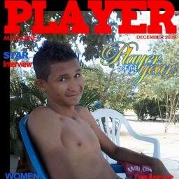Saudade é quando o momento tenta fugir da lembrança para acontecer de novo e não consegue.