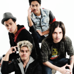 Meu sonho q se dividi em 4vidas @pelanzarestart @pelurestart @kobarestart @thomasrestart Acredito em anjos,acredito em vcs.Desde:19/12/2011 DONA: @MoniqueMatos1