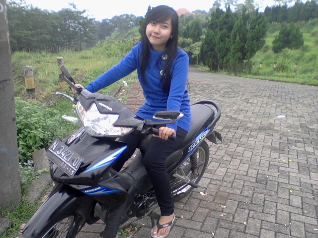 I'm just a girL. Nothing speciaL ab0ut me :)