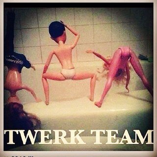 #FTT Featuring: JayTwerksum, PrincessTwerk, JayZeeTwerk 
, SheTwerkinOrNaa, &Baby Twerker. Managed by @BenDaDonnn. Official DJ @DJRichboii.